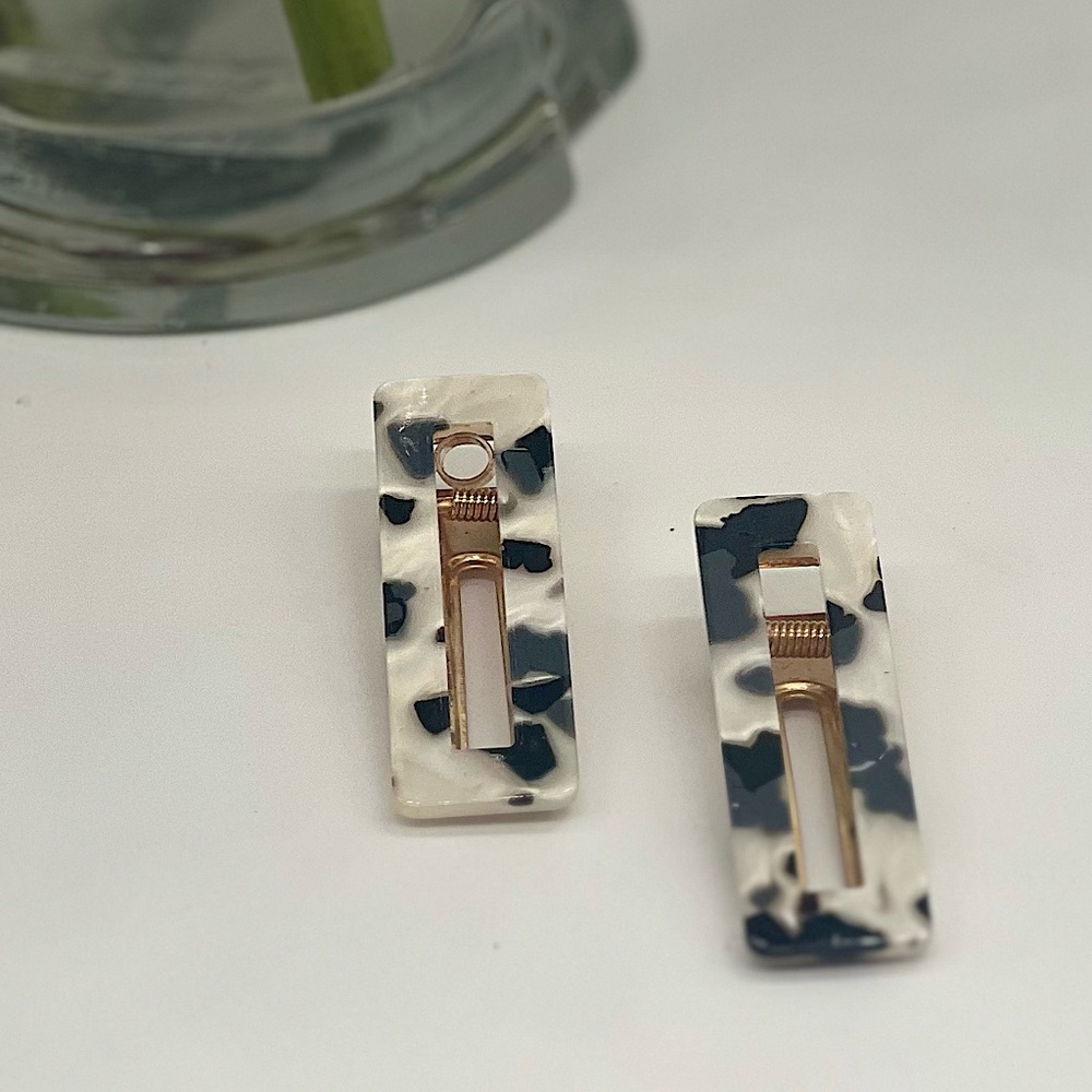 Black & White Tortoise Style Hair Clips